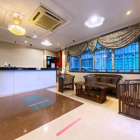Mr Hotel Nusa Bestari Skudai Kültér fotó