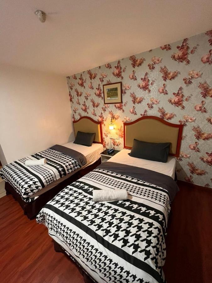 Mr Hotel Nusa Bestari Skudai Kültér fotó