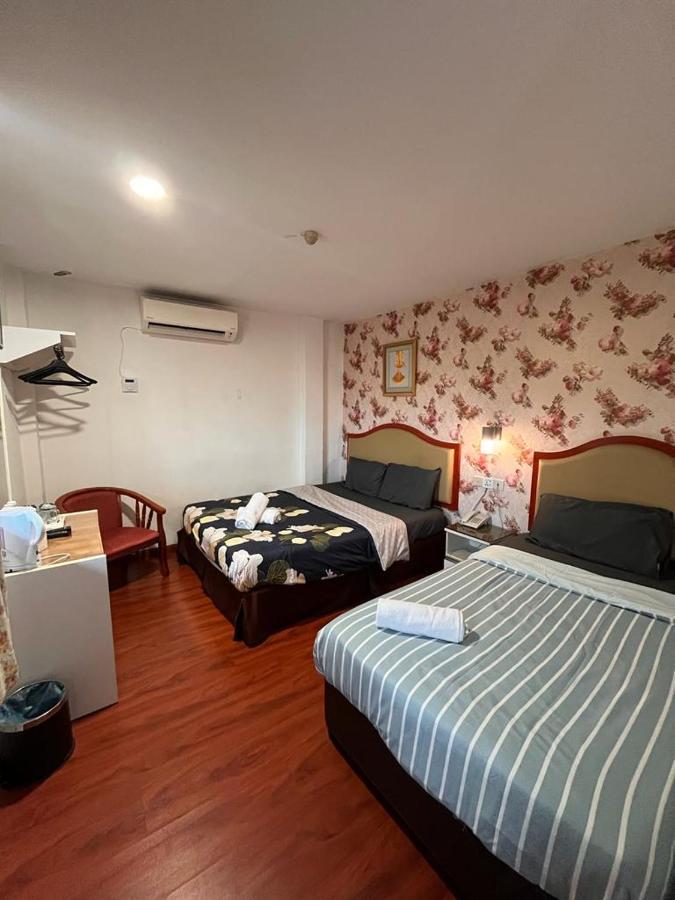 Mr Hotel Nusa Bestari Skudai Kültér fotó