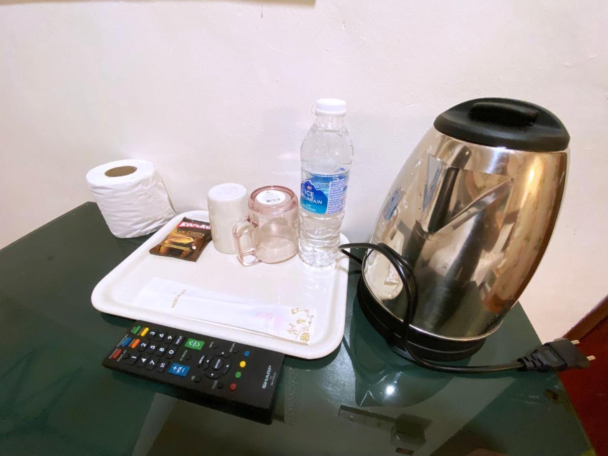 Mr Hotel Nusa Bestari Skudai Kültér fotó